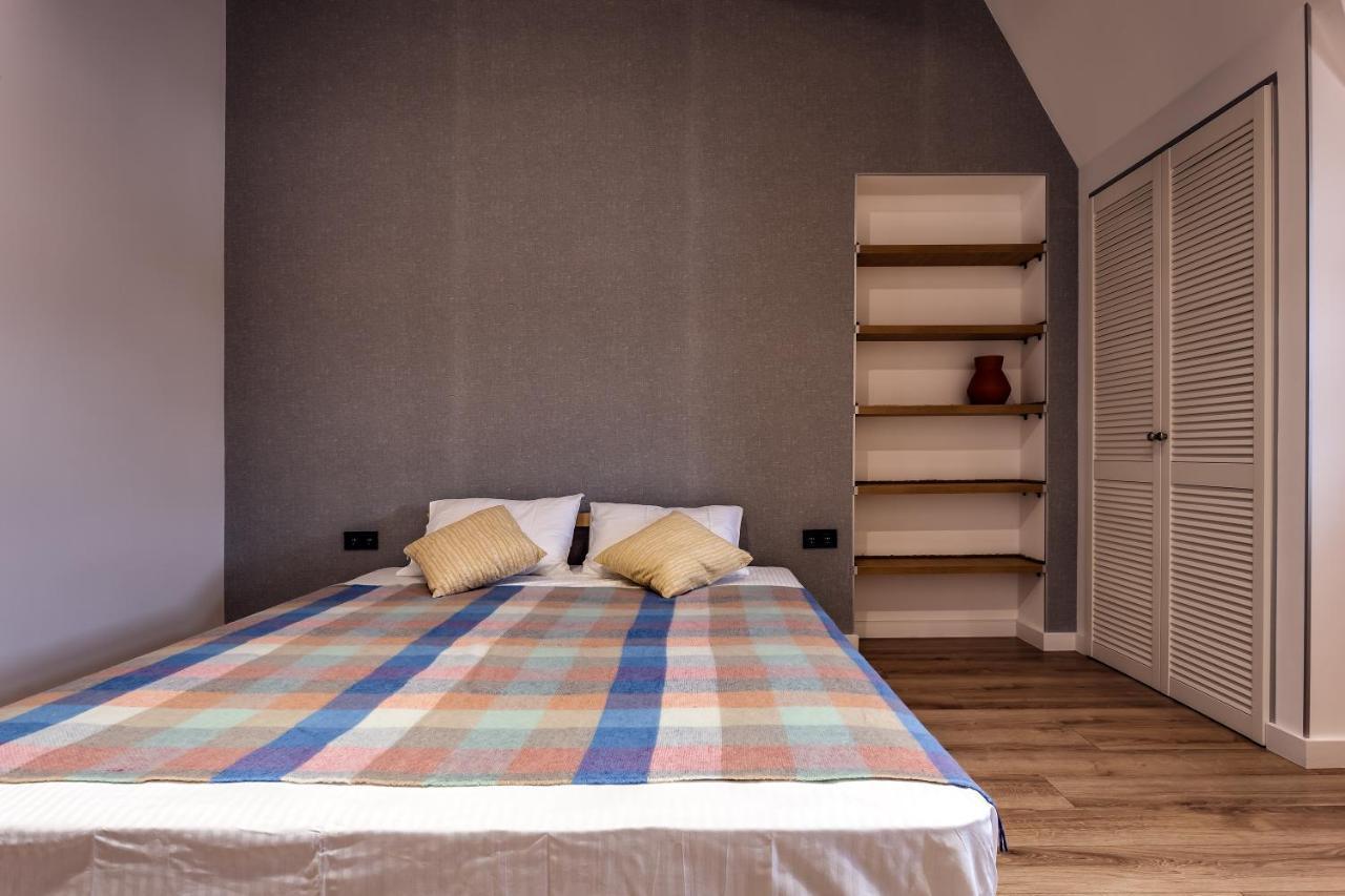 Leogrand Apartments On Kniazia Romana 6 리비프 외부 사진