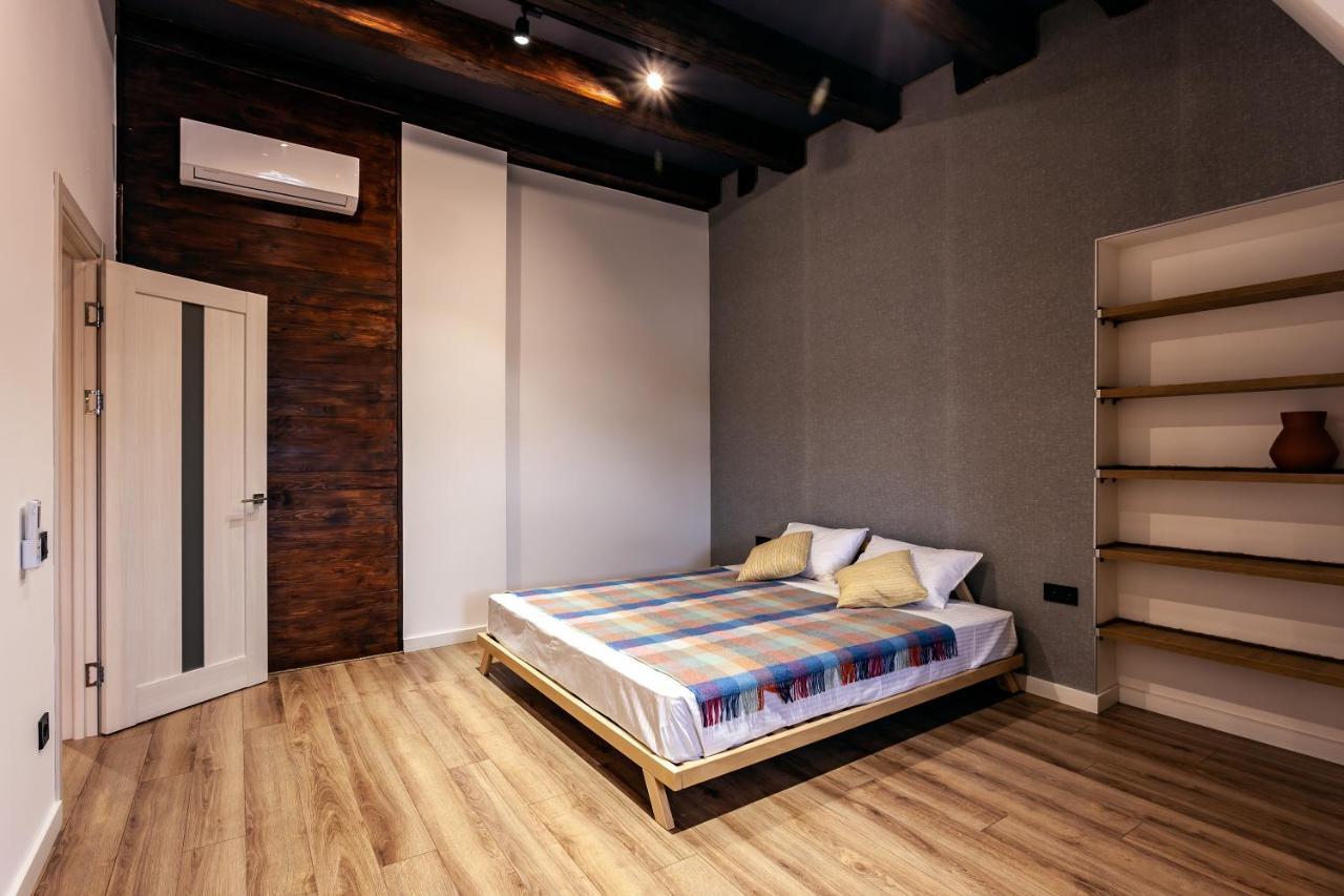 Leogrand Apartments On Kniazia Romana 6 리비프 외부 사진