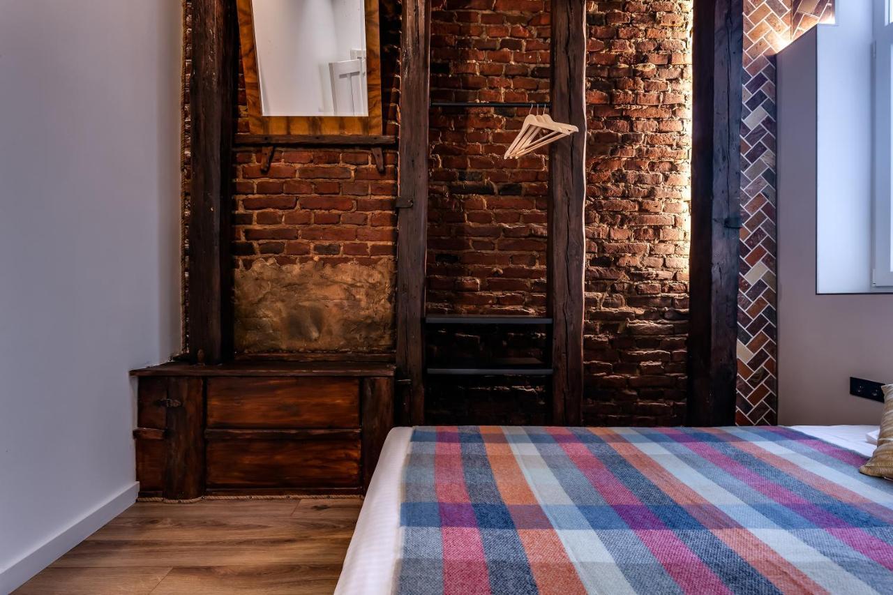 Leogrand Apartments On Kniazia Romana 6 리비프 외부 사진